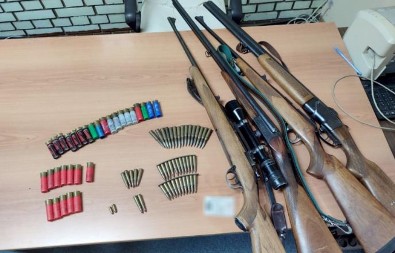 UHVAĆEN U NEZAKONITOM LOVU NA FRUŠKOJ GORI Policija mu zaplenila četiri puške i veliku količinu municije